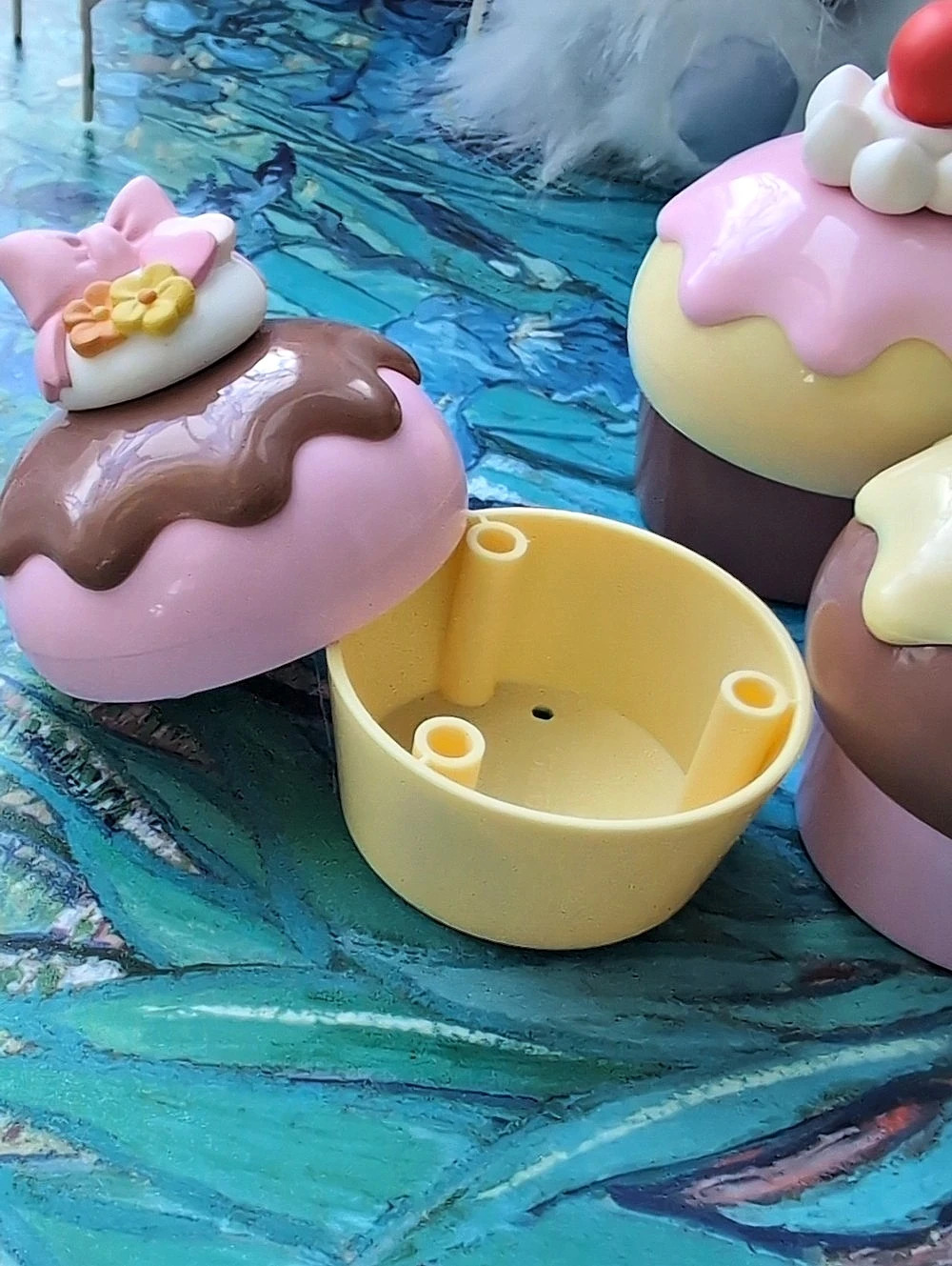 New Sealed Cupcake Gashapon & Novelty Rings From Japan - ADD to BUNDLE for $15 - Picture 7 of 14